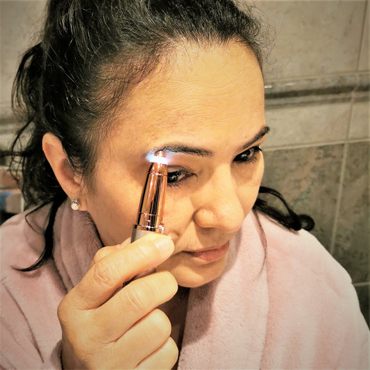 Liten USB-ladbar Elektrisk Hårfjerner - Effektiv for Presise Områder som Nese og Øyebryn